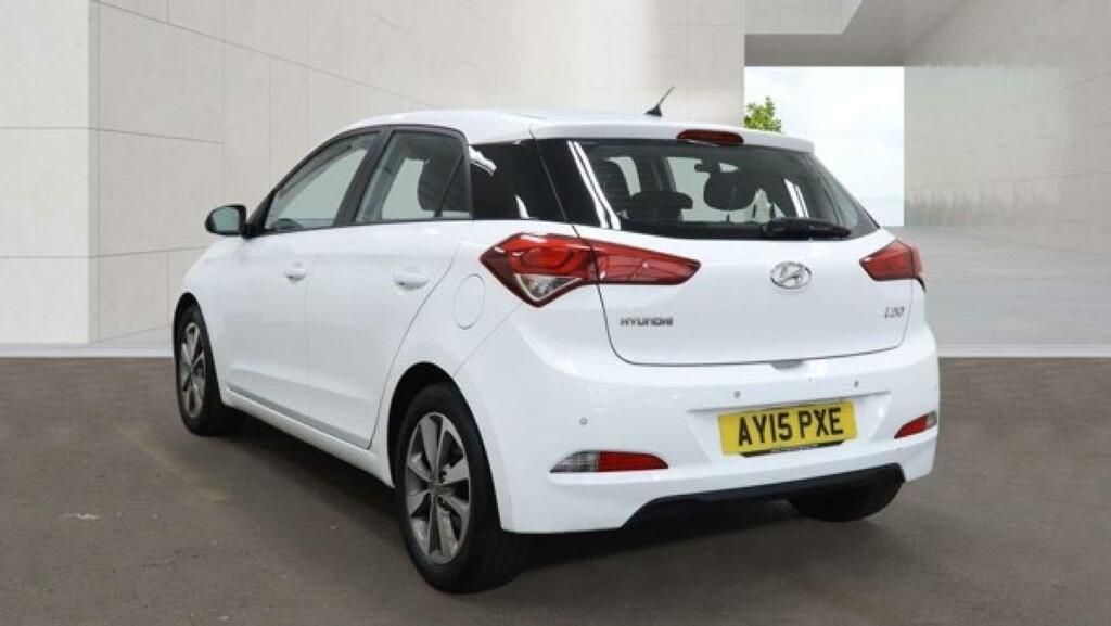 Hyundai I20 Se White #4