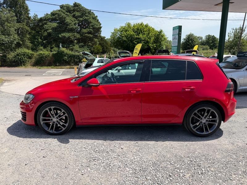 Volkswagen Golf Reduced By 500 Vw MD65AFE Red #4