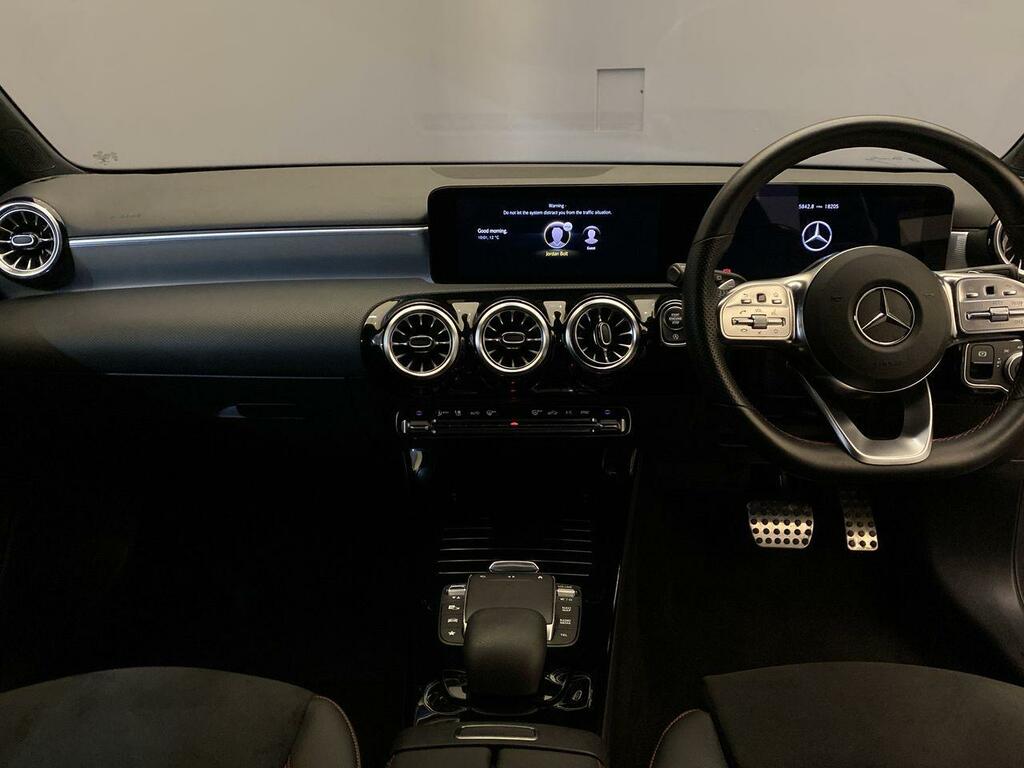 Mercedes-Benz A Class A180 1.3T Amg Line Night Edition Premium Plus 7G KP72YVB #5