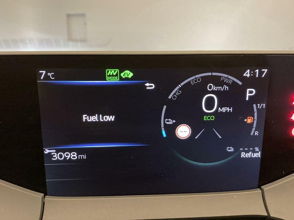 Toyota Prius 2.0 13.6Kwh 223 Bhp Design Cvt Vq YK25RVC #6