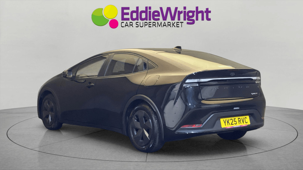 Toyota Prius 2.0 13.6Kwh 223 Bhp Design Cvt Vq YK25RVC #2