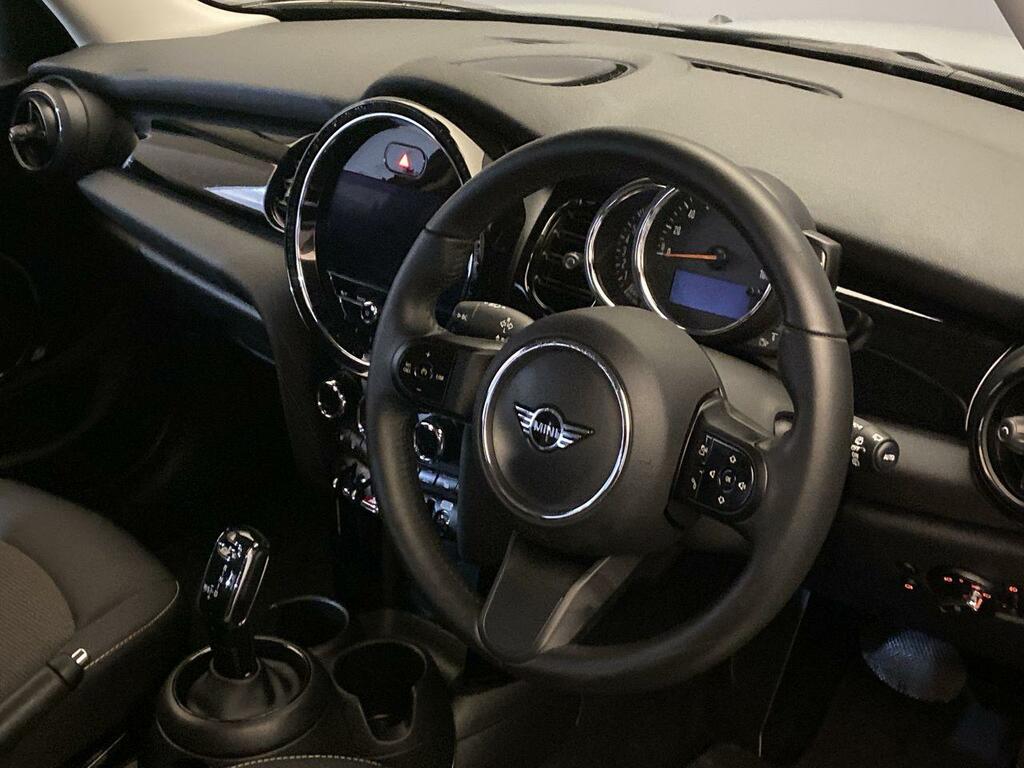 Mini Hatch 1.5 Cooper Classic Vq  #4