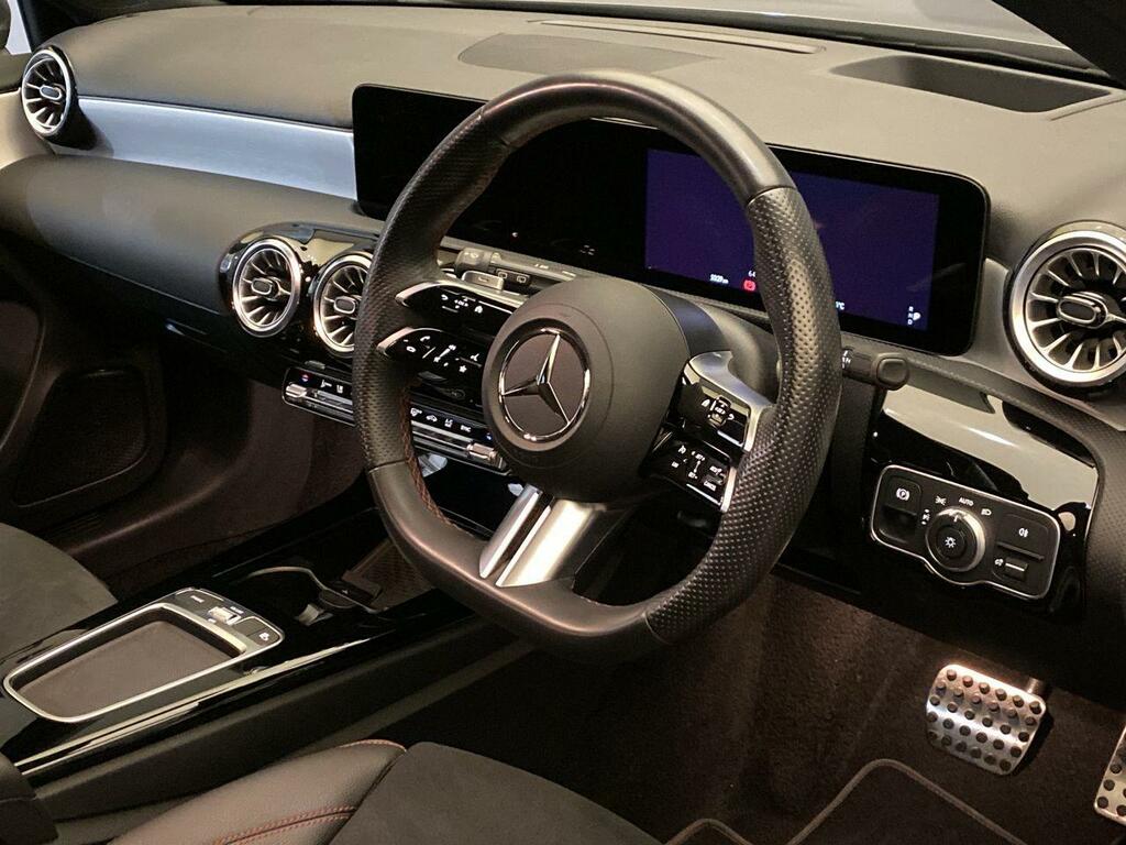 Mercedes-Benz A Class A200d 2.0 150 Bhp Amg Line Premium Plus 8G-dct  #4