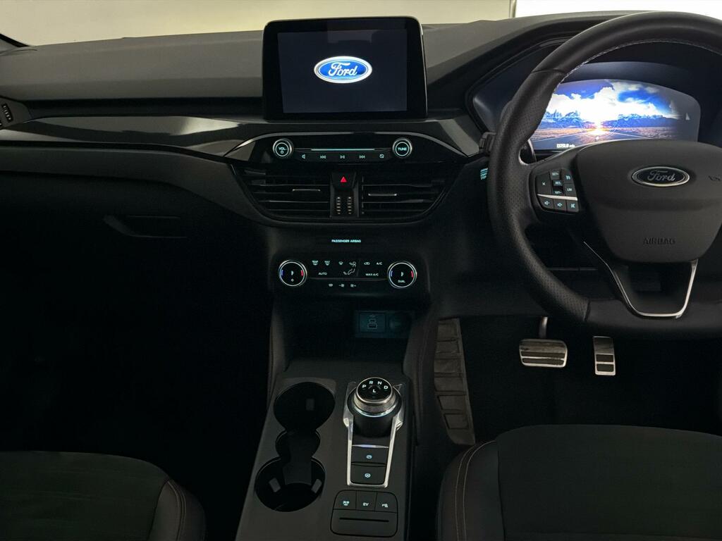 Ford Kuga 2.5 Duratec 14.4Kwh 225 Bhp St-line Edition ML24PZD #5