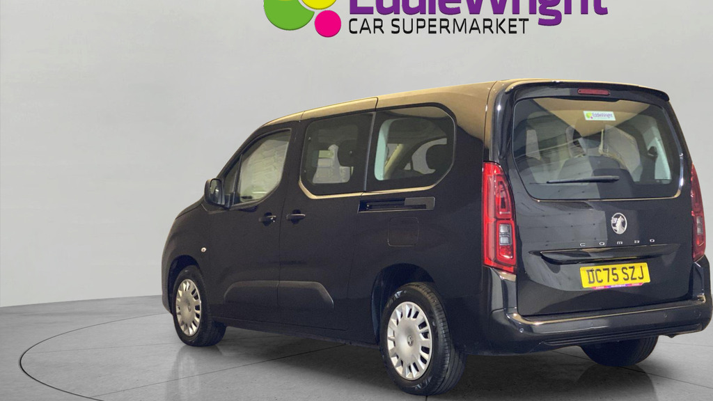 Vauxhall Combo-e Life 52Kwh 136Ps Design XL Nq DC75SZJ #2