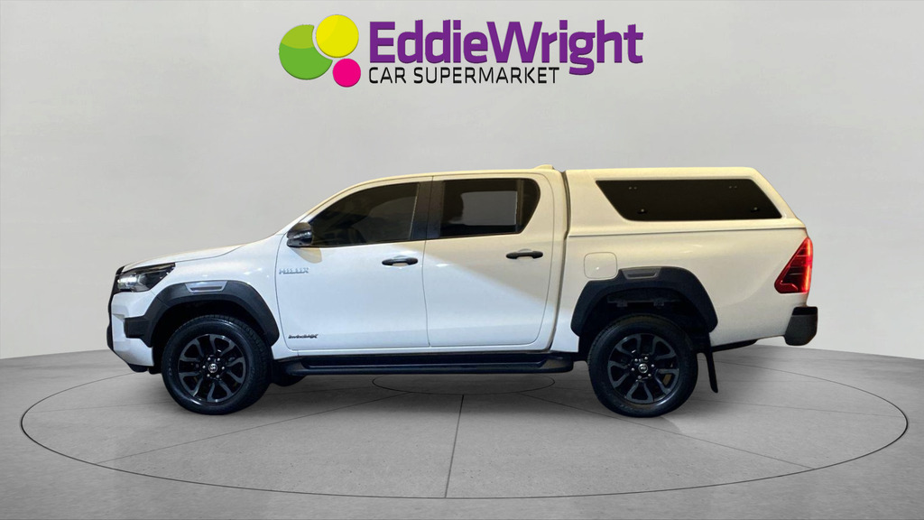 Toyota HILUX 2.8 D-4d 204 Bhp Invincible X 4Wd Double Cab Vq YP23DJE #3