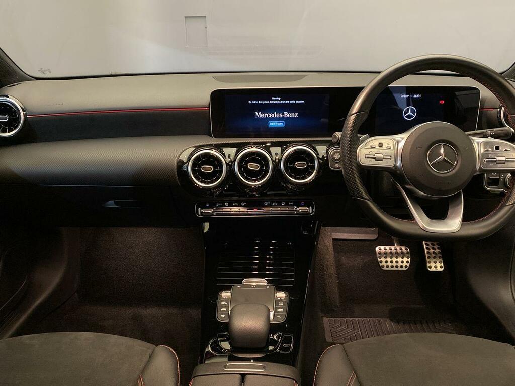Mercedes-Benz A Class A220 2.0 190Bhp Amg Line Executive 8G -Dct Nq WA71LZN #5