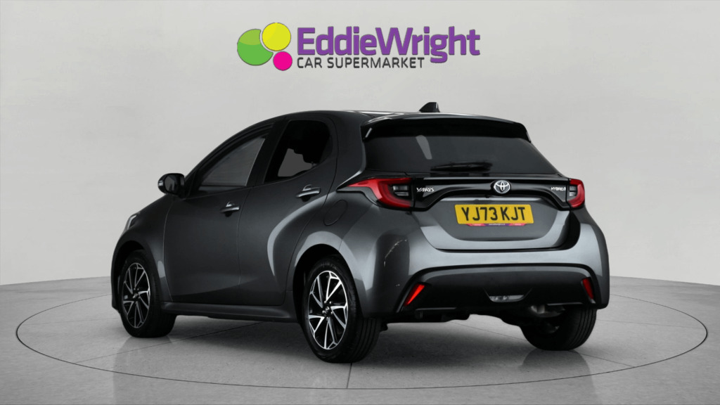 Toyota Yaris 1.5 Vvt-h 116 Bhp Design E-cvt Nq YJ73KJT #2