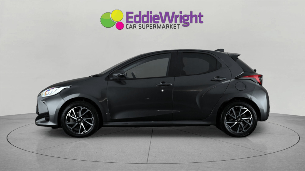 Toyota Yaris 1.5 Vvt-h 116 Bhp Design E-cvt Nq YJ73KJT #3