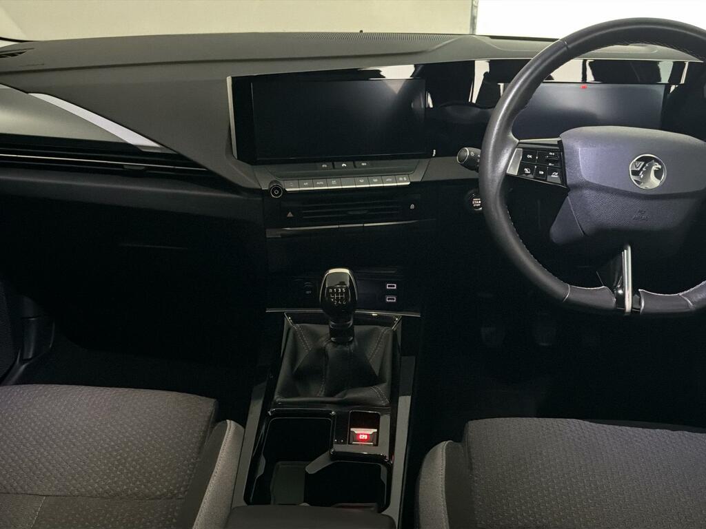 Vauxhall Astra 1.2 T Design YUI7296 #5