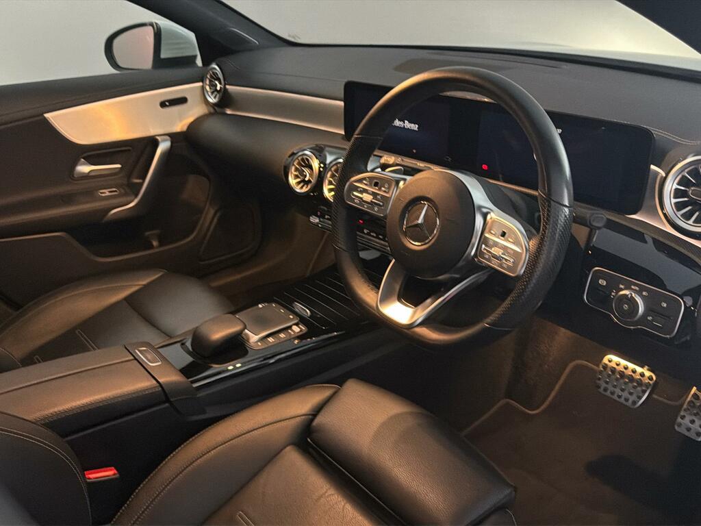 Mercedes-Benz CLA Class Cla180 1.3T 136 Bhp Amg Line Premium 2 7G-dct V LM22YKH #4