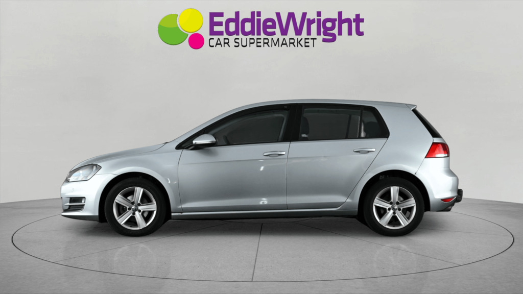 Volkswagen Golf 1.6Tdi Bluemotion Tech Match Nq  #4