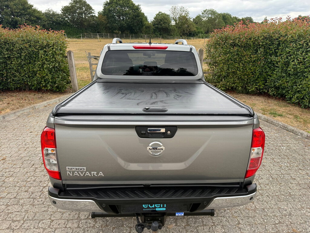 Nissan Navara 2.3 Dci Tekna Pickup Double Cab 4W Grey #5