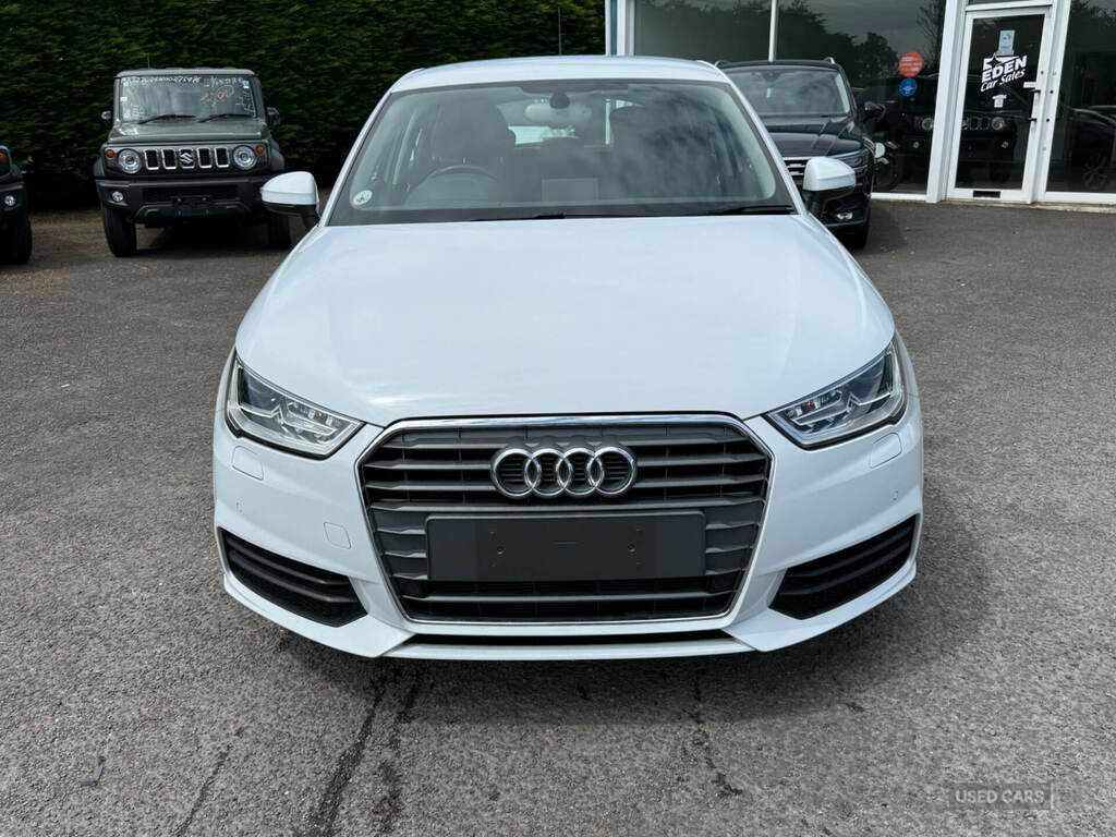 Audi A1 1.0 Tfsi Sport S-tronic White #2