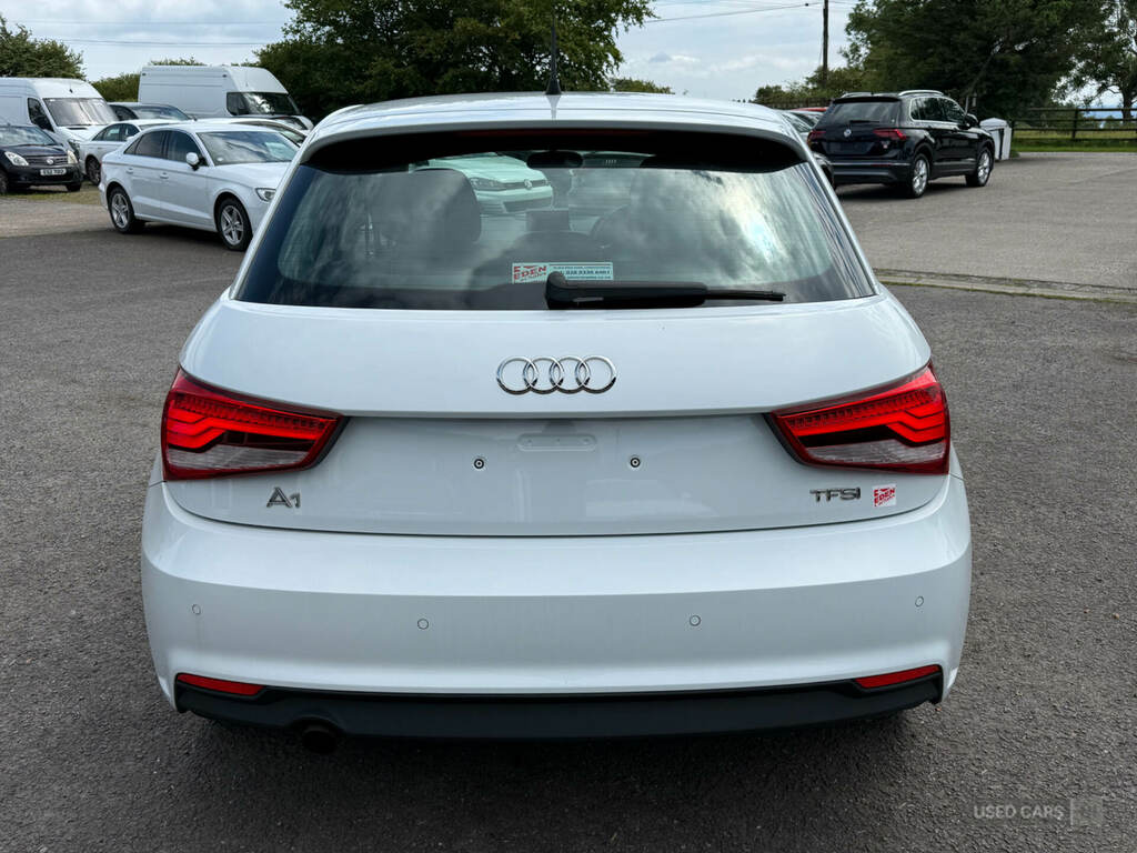 Audi A1 1.0 Tfsi Sport S-tronic White #6
