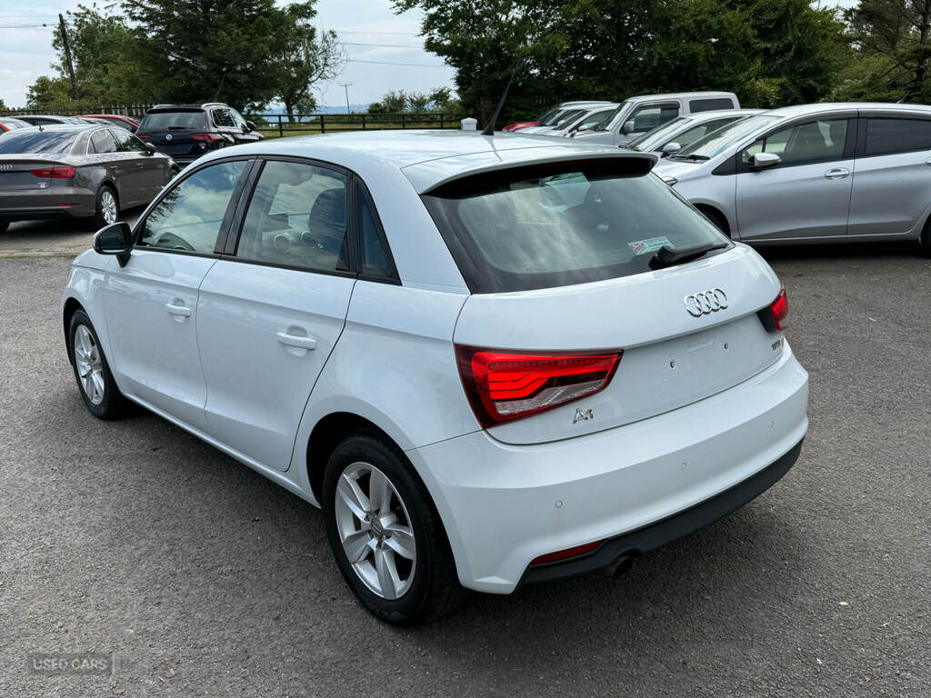 Audi A1 1.0 Tfsi Sport S-tronic White #5