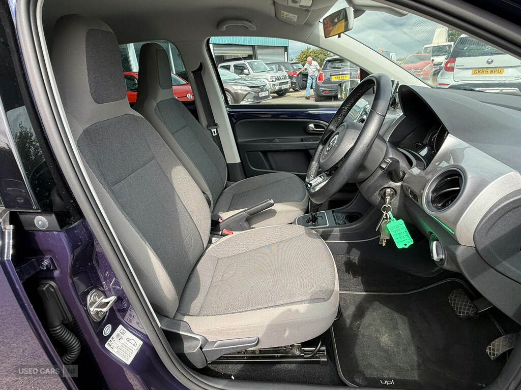 Volkswagen Up 1.0 High Up White #10