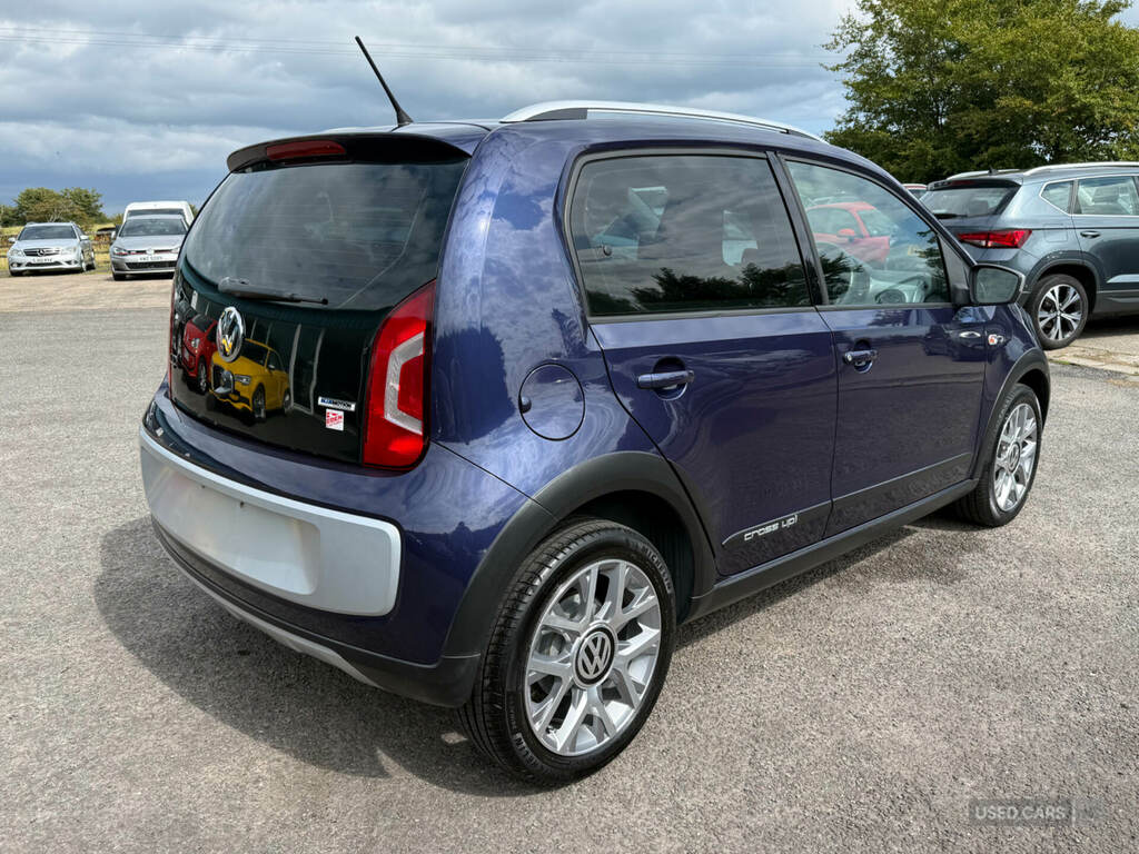 Volkswagen Up 1.0 High Up White #7