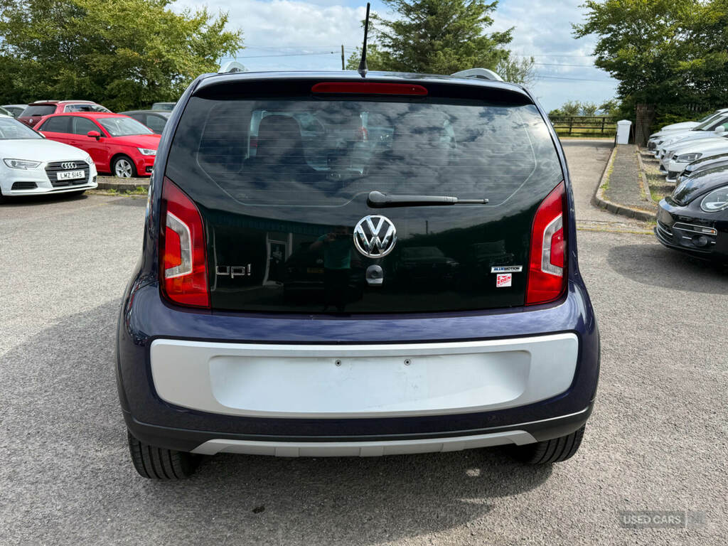 Volkswagen Up High Up 1.0 Blue #6