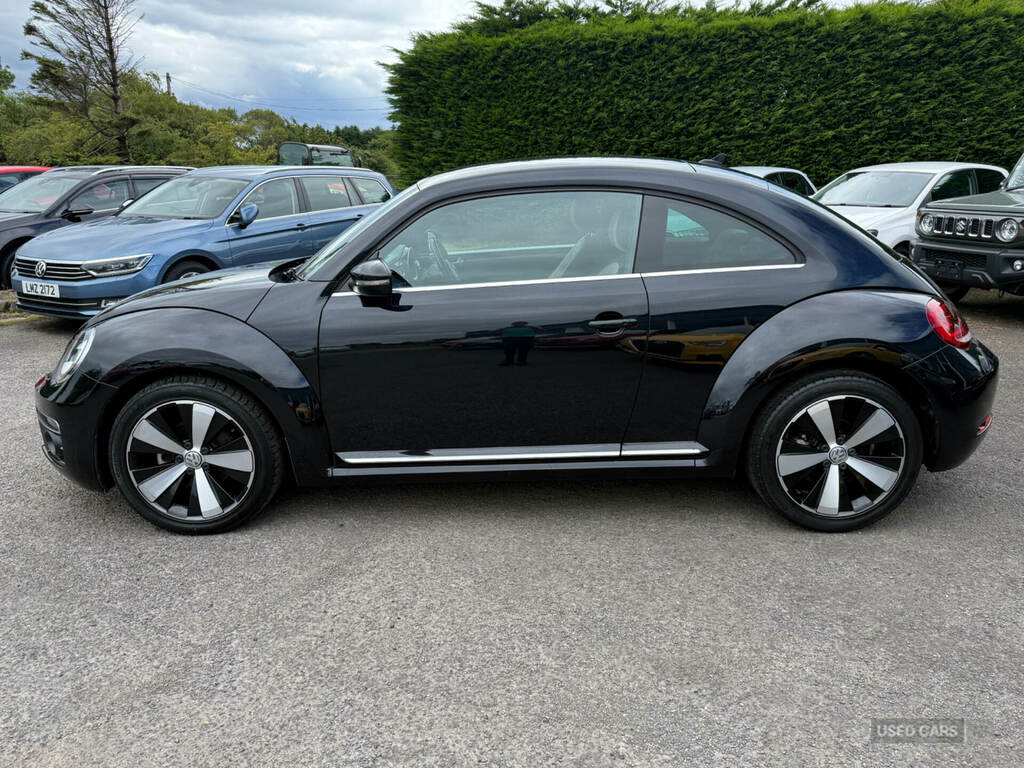 Volkswagen Beetle 1.2 Tsi Beetle Exclusive Dsg Black #4