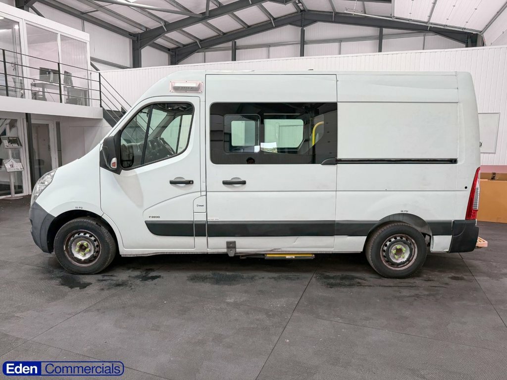 Vauxhall Movano Mpv BD68MKA White #6