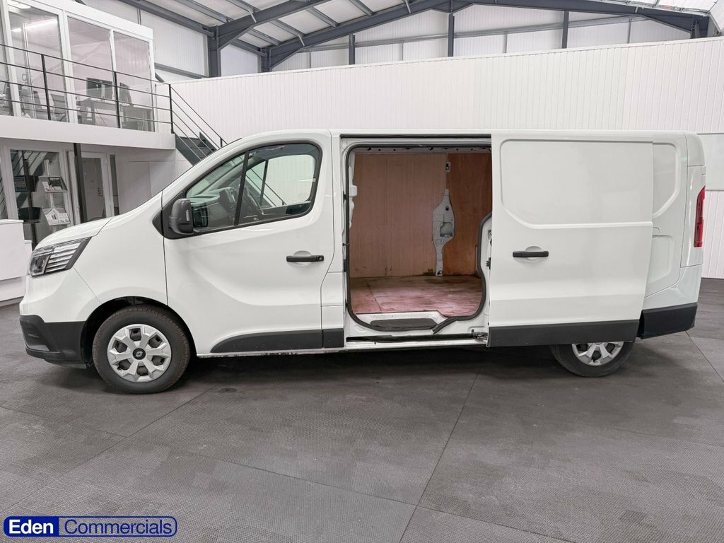 Renault Trafic 2L Advance FD23SYZ White #4