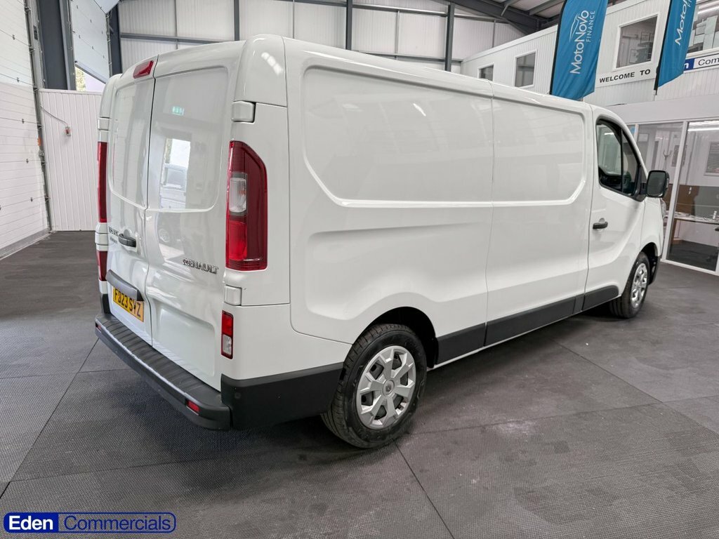 Renault Trafic 2L Advance FD23SYZ White #5