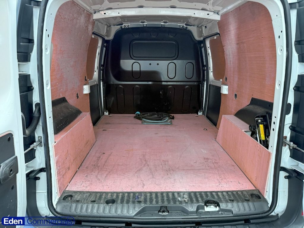 Renault Kangoo Maxi Combi White #4