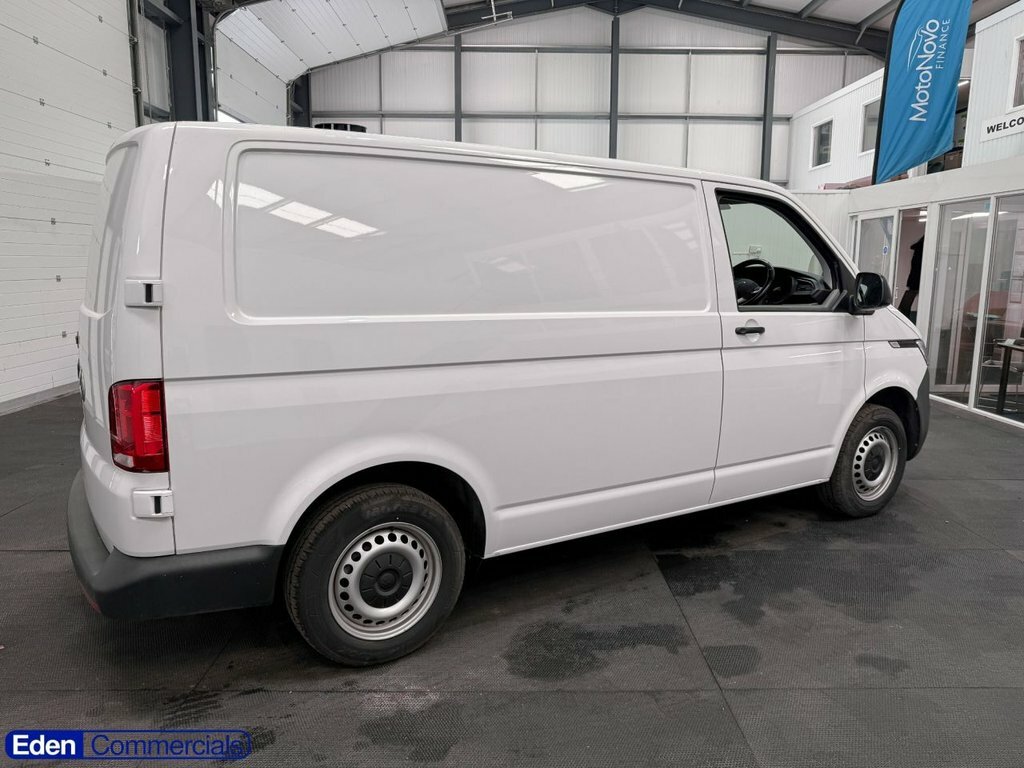 Volkswagen Transporter 2L Startline BF23JJE White #2
