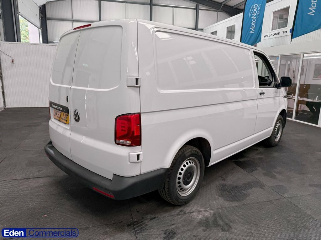 Volkswagen Transporter 2L Startline BF23JJE White #5