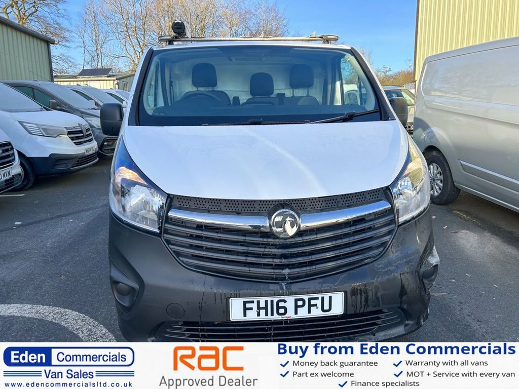 Vauxhall Vivaro Mpv White #6