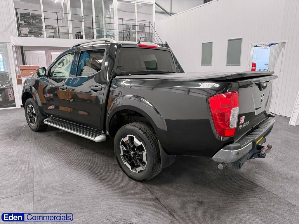 Nissan Navara 2.3 Dci N-connecta Pickup 4Wd Eu Black #9