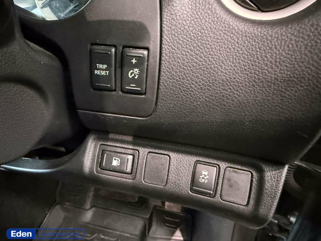 Nissan Navara 2.3 Dci N-connecta Pickup 4Wd Eu Black #28