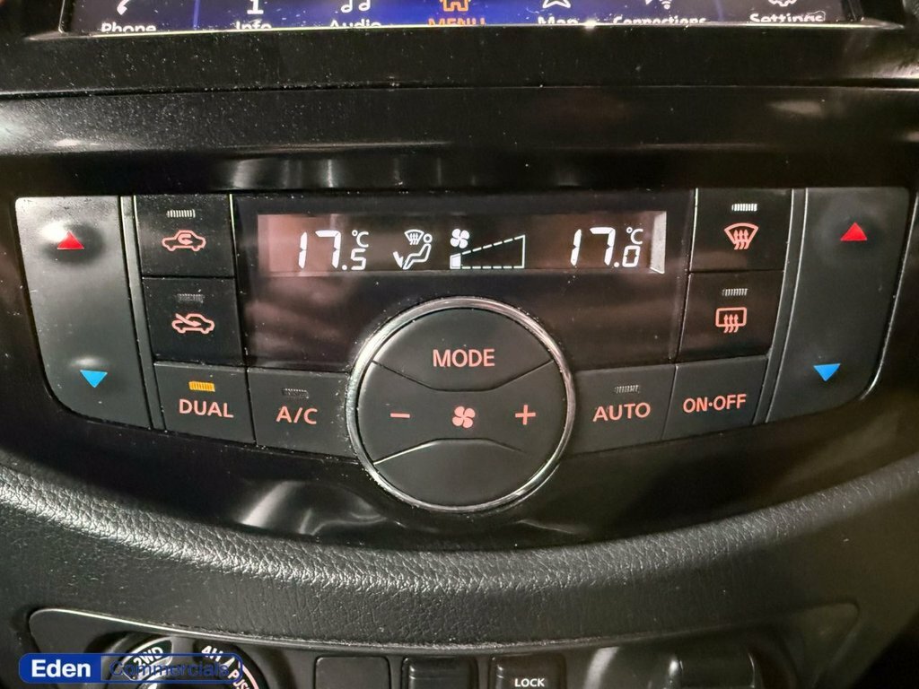 Nissan Navara 2.3 Dci N-connecta Pickup 4Wd Eu Black #24