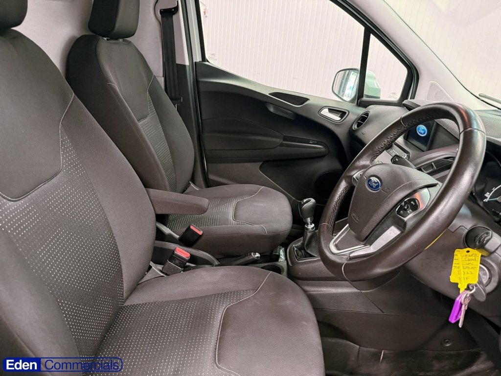 Ford Transit Courier 1.0 Base White #17