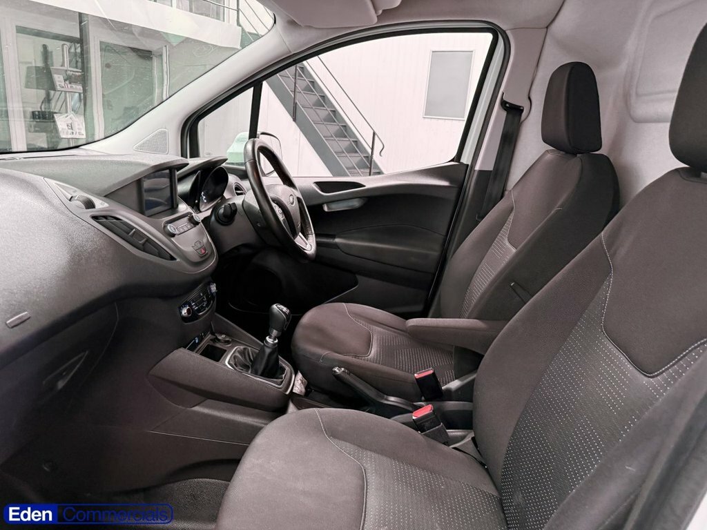 Ford Transit Courier 1.0 Base White #13