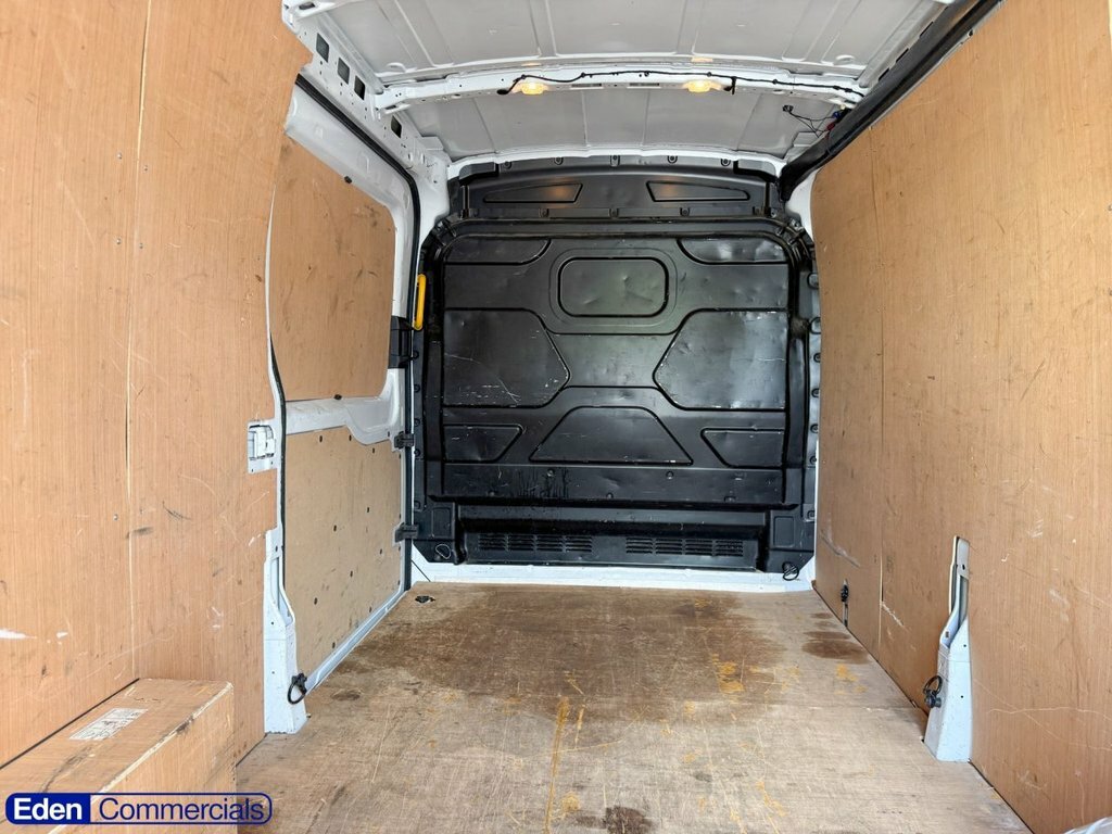 Ford Transit Custom 2L Leader White #4