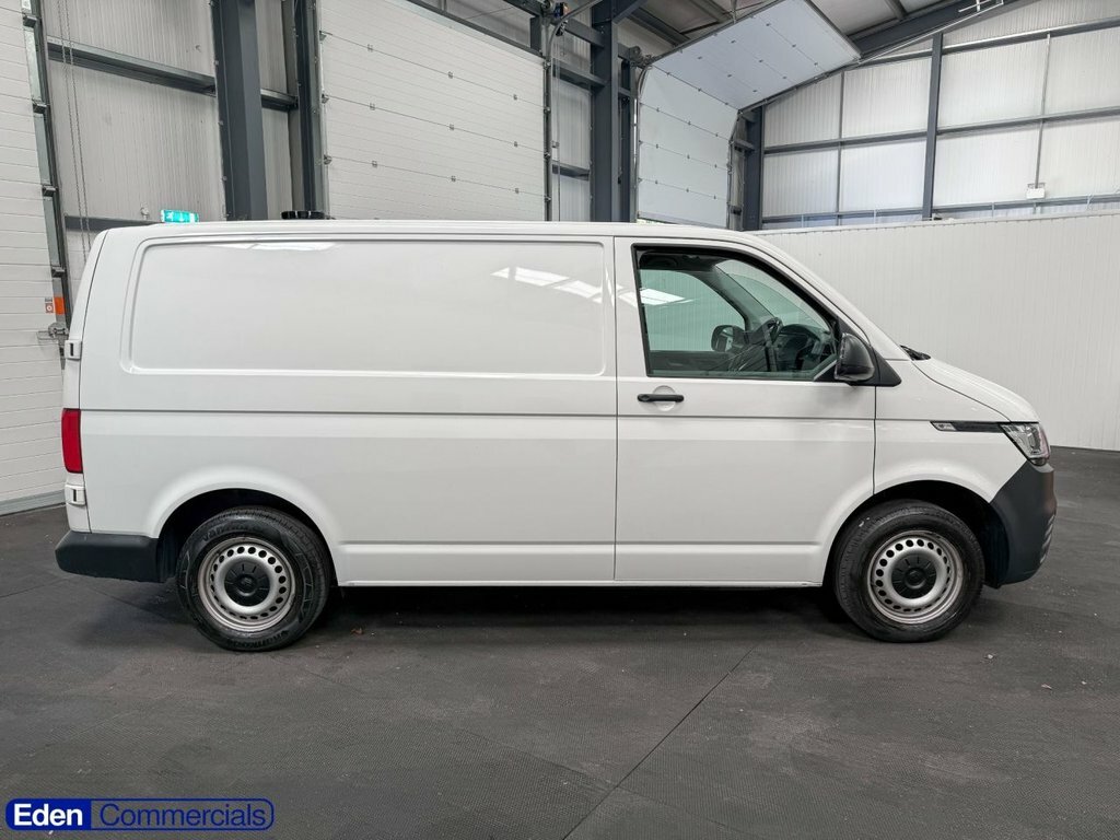 Volkswagen Transporter 2L Startline White #2