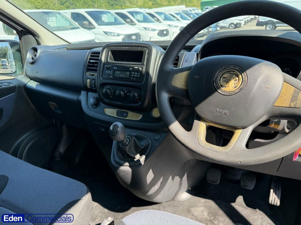 Vauxhall Vivaro White #14