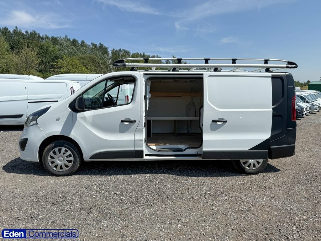 Vauxhall Vivaro White #10