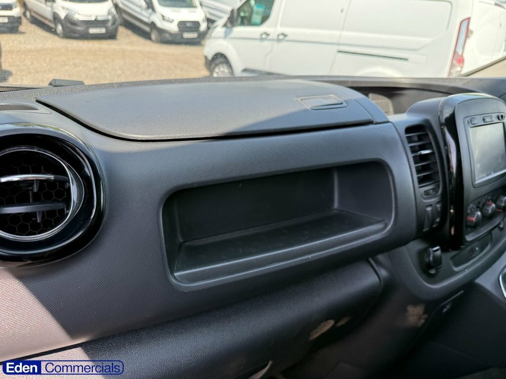 Vauxhall Vivaro White #14