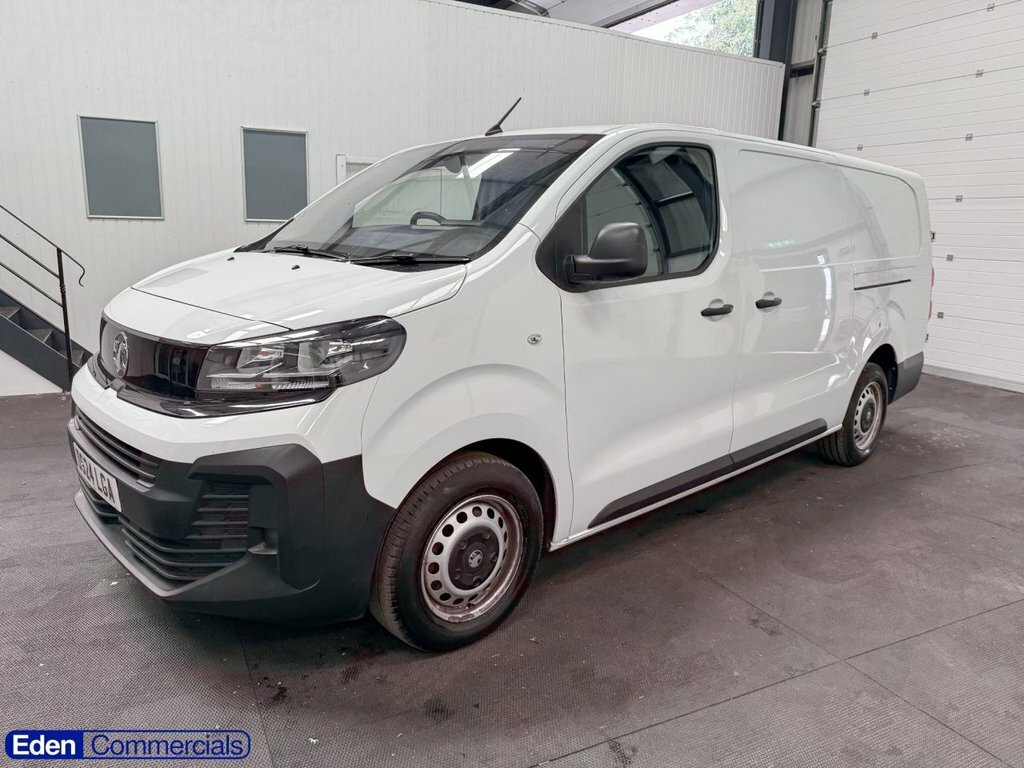 Vauxhall Vivaro Diesel #9