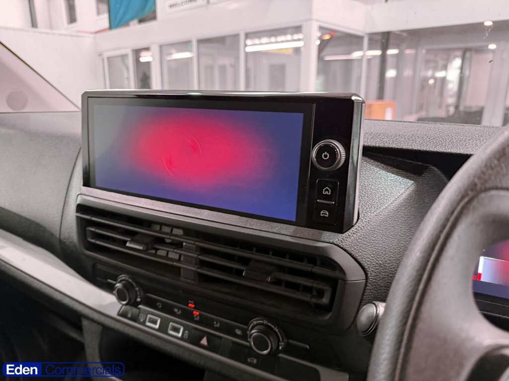 Vauxhall Vivaro Diesel #19