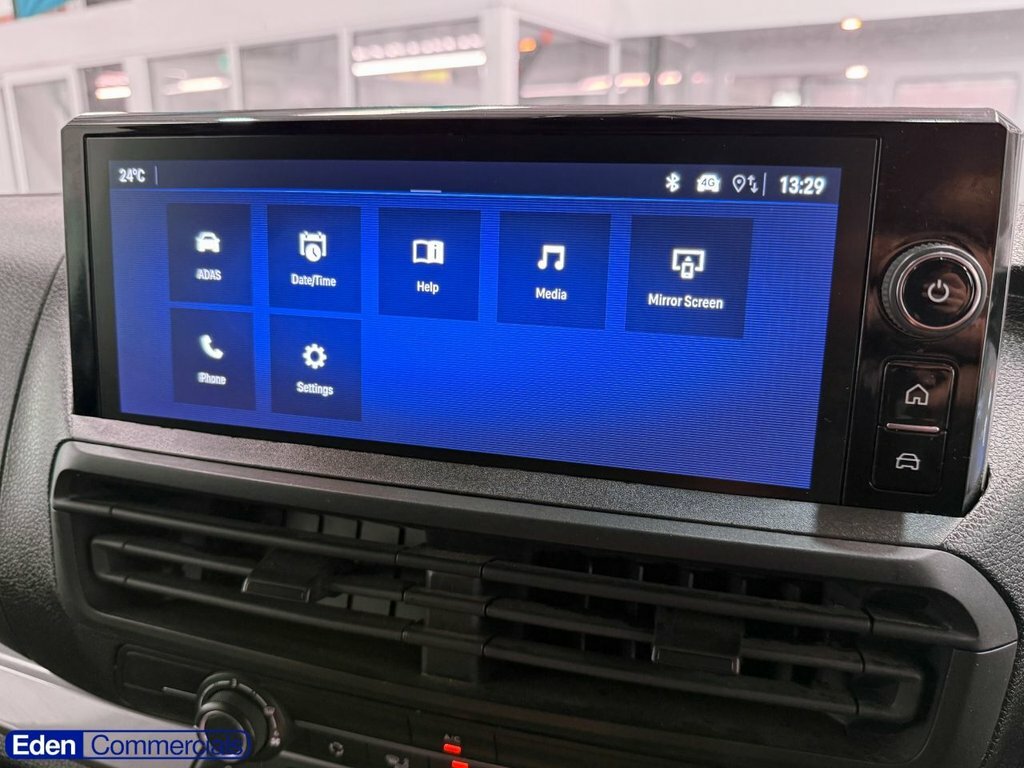 Vauxhall Vivaro Diesel #25