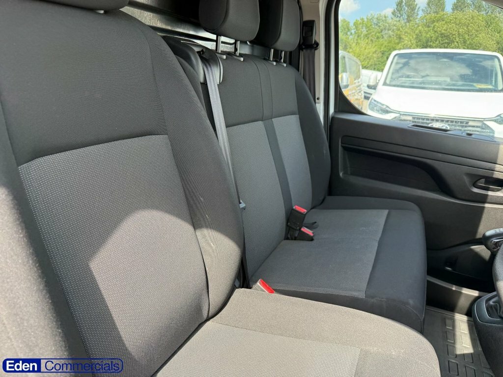 Vauxhall Vivaro L2h1 Van 2.0 145 3100 Pro Grey #21