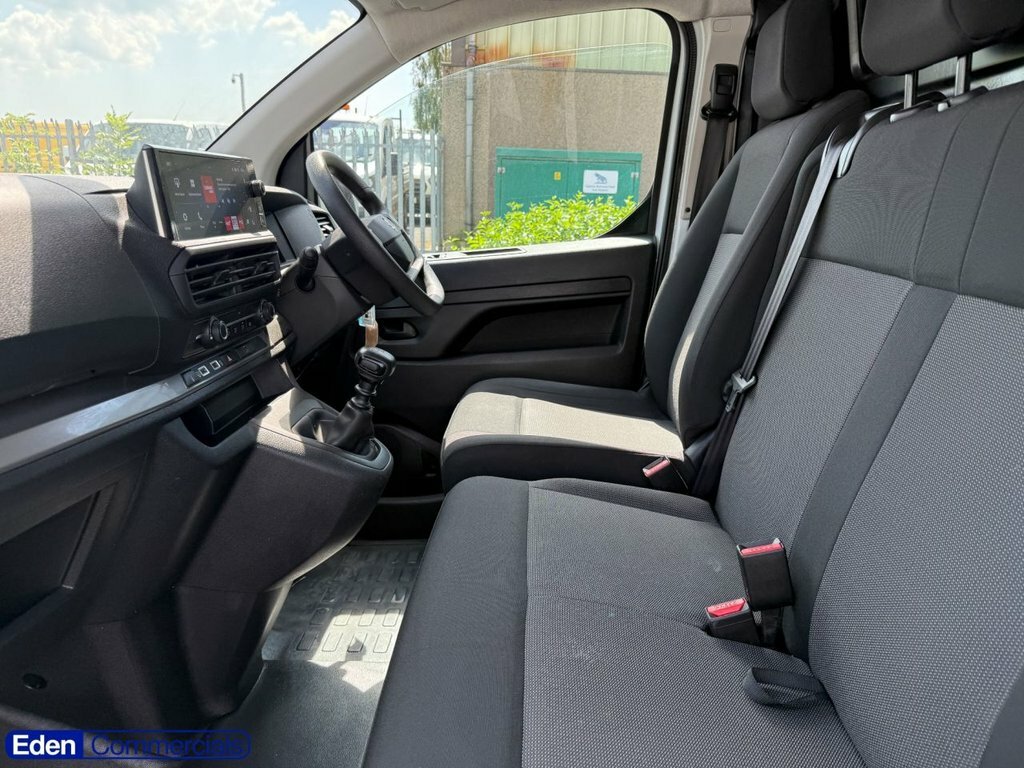 Vauxhall Vivaro L2h1 Van 2.0 145 3100 Pro Grey #11