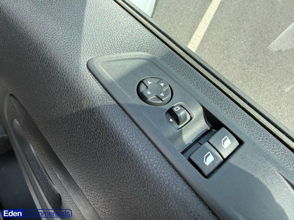 Vauxhall Vivaro L2h1 Van 2.0 145 3100 Pro Grey #22