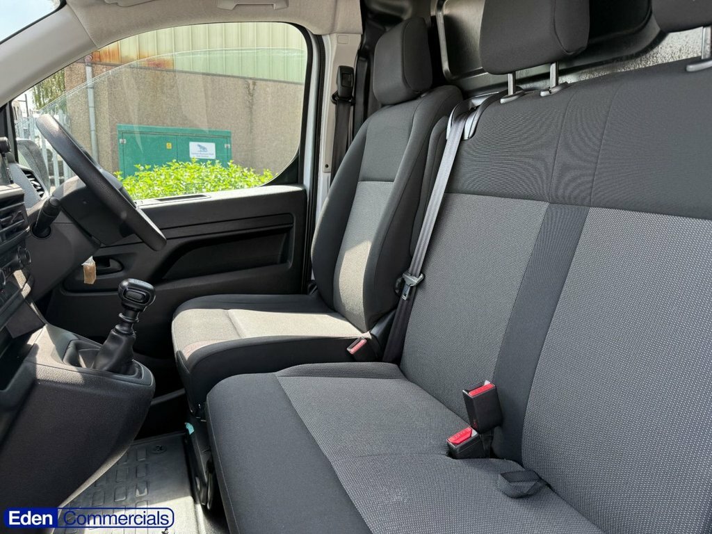 Vauxhall Vivaro L2h1 Van 2.0 145 3100 Pro Grey #12