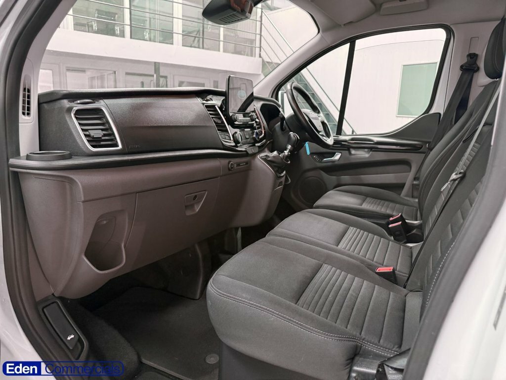 Ford Transit Custom 2L Limited White #3