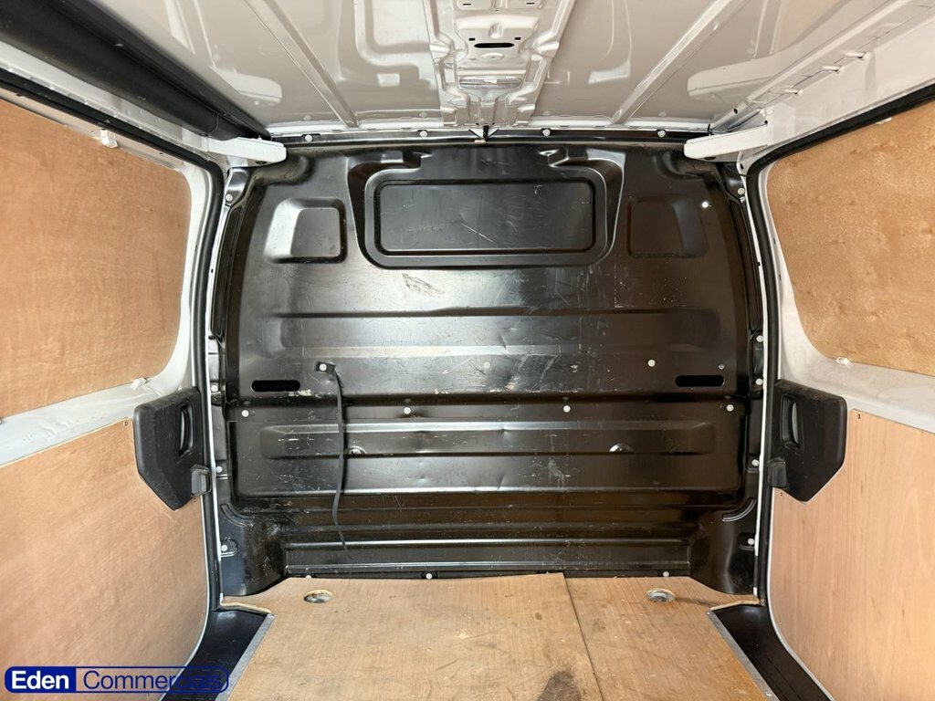 Vauxhall Vivaro 1.5L Dynamic 6Dr White #4